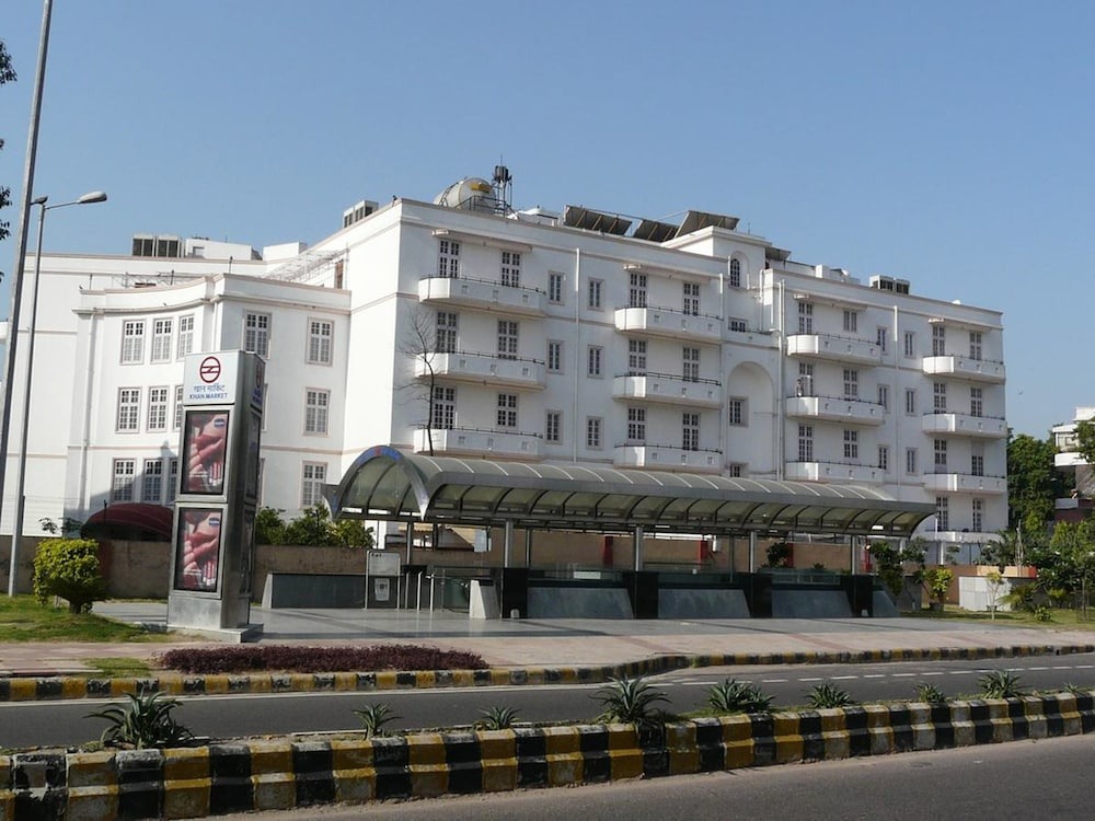 AMBASSADOR, NEW DELHI-IHCL SELEQTIONS